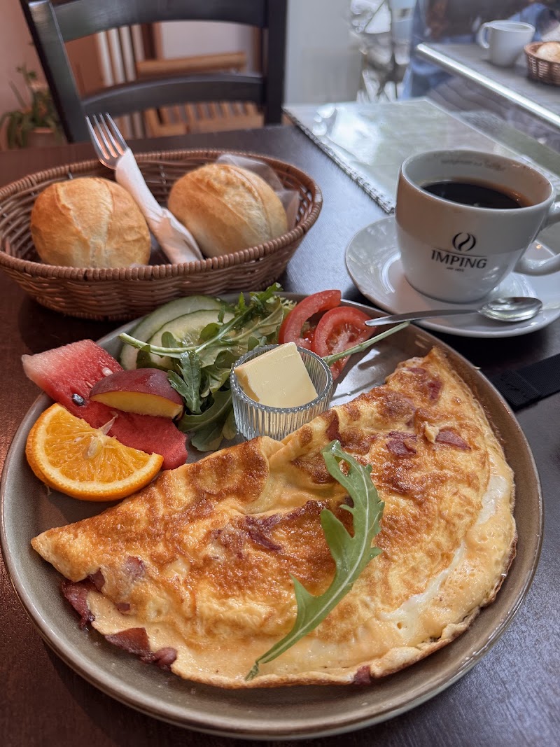 Cafe Latrio-Berlin monbijouplatz 4