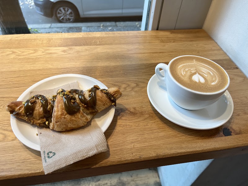 cafe neundrei