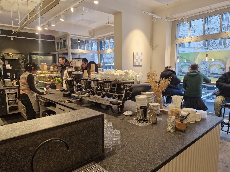 cafe neundrei