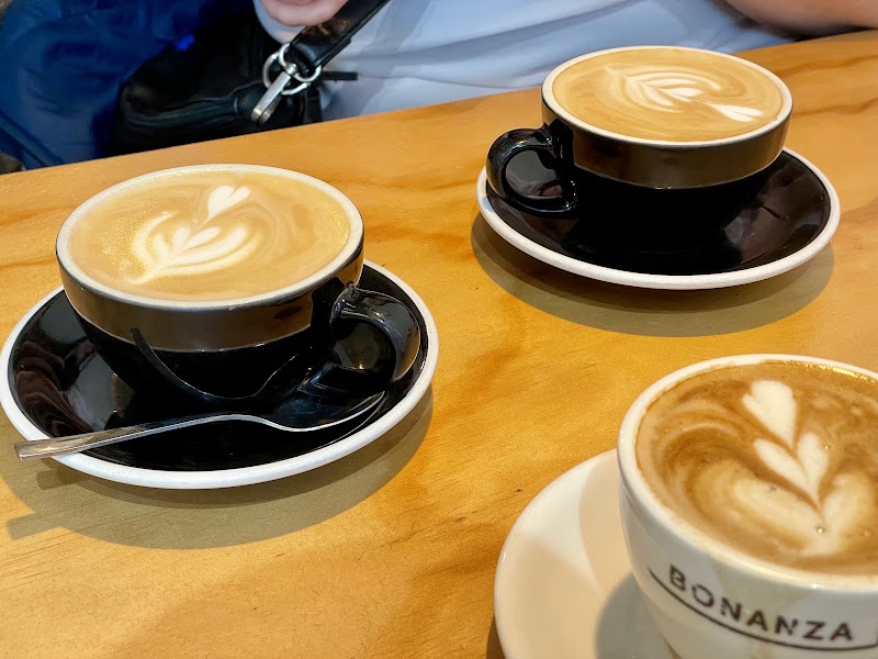 Refinery High End Coffee